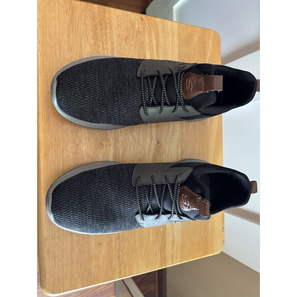 Skechers Men’s Black Knit Sneakers Memory Foam Casual Comfort Size 11.5